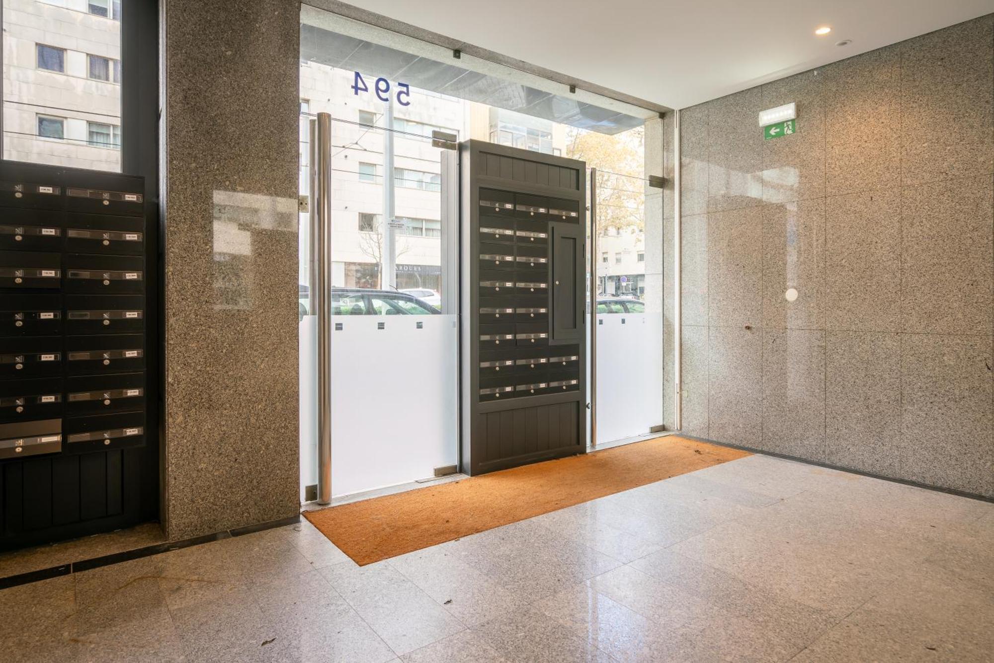 Host Wise - Trendy Spacious Flats - Matosinhos Matosinhos  Bilik gambar